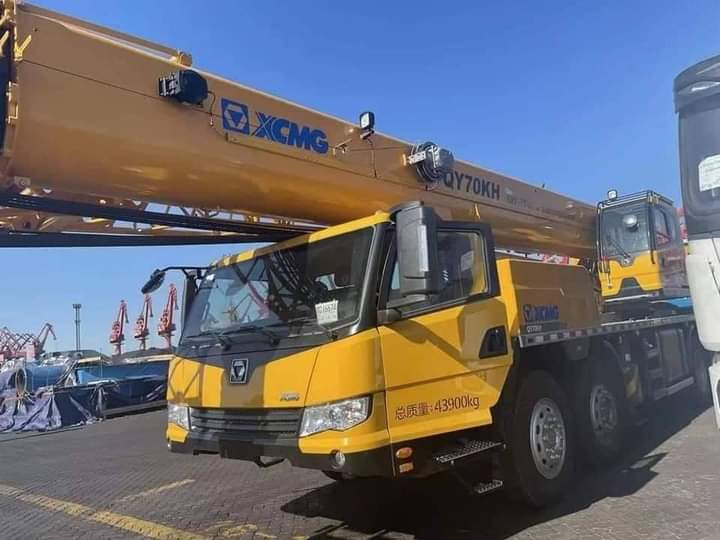 Grue Automotrice 70T #082